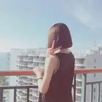 qq头像女生的背影超级好看的qq头像女背影