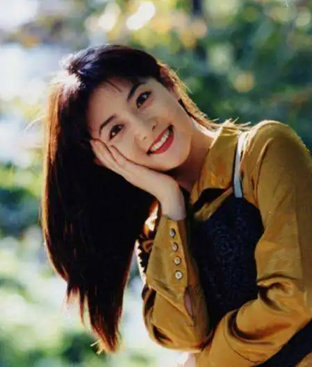 韩网评韩国十大美女,金泰希宋慧乔李英爱孙艺珍均上榜