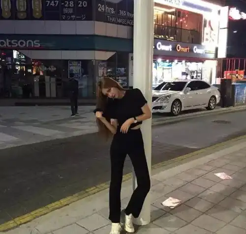 159cm短发女生学生期搭配