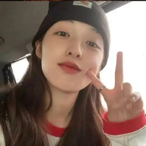 头像壁纸美女头像一个人走路,是和地球的单独约会腾讯新闻