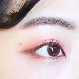 像刚哭过般楚楚可怜日本女孩都爱的兔颜妆小教室