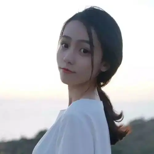 短句谁心里没有故事,只是学会了控制