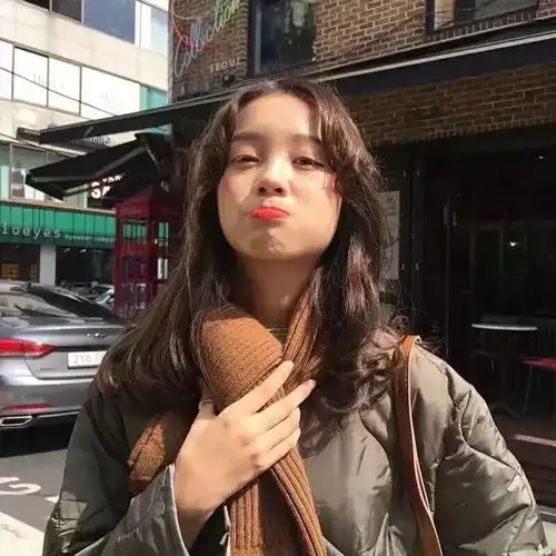 女生头像不负光阴不负自己,不负被爱不负所爱