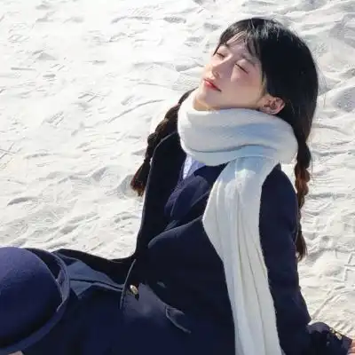 2023热爱生活女生唯美图片