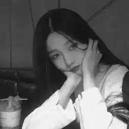 简约黑白且好看女生头像生活很美,可我少光