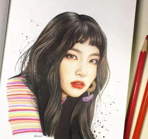 17岁初学画画的美女,彩铅画惊艳,120000粉丝画美人更美