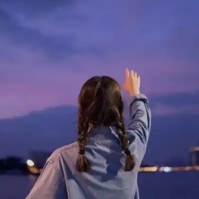 蓝色系女生头像不管什么关系淡了咱就散
