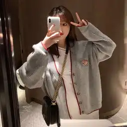 开衫女