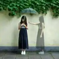 图片里的影子是用什么软件制作的