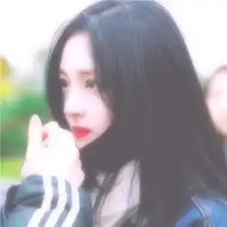 女生侧面头像唯美长发头像2018精选过了爱疯的年纪我们就老了