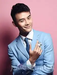正装西装男潇洒发型尽显商务型男成熟与睿智