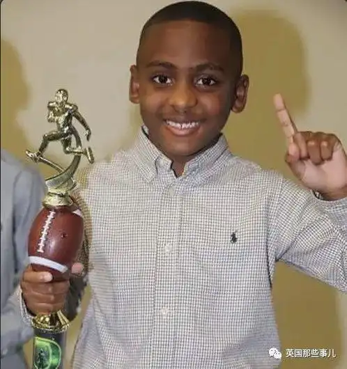 长成这样才12岁美国u12橄榄球男孩太成熟沧桑,把网友看迷惑了