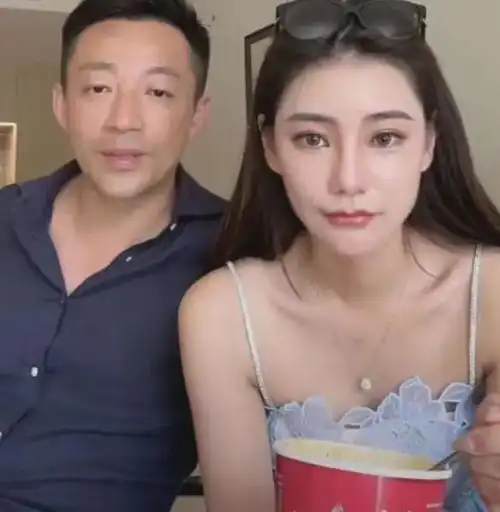 难怪开骂张兰透露大s来京起诉,有备而来难怪汪小菲沉默了