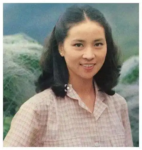 林凤娇一代琼女郎