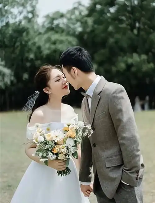 我,湖北女孩,大三时结婚生下女儿,父母知道后让我再生两个孩子