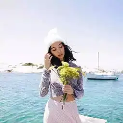 女生都应该趁年轻拍几张不要脸的旅行照