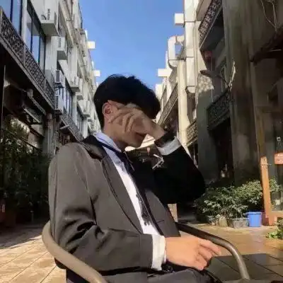 这样回你微信的人,就别再聊了,不值得