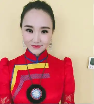 还记得吉祥三宝吗爸爸成蒙古音乐教父,女儿变成创作才女