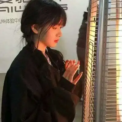 网易云热评她的婚礼晚上开始,看着她的背影就觉得幸福,而我