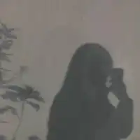 一个人的影子图片女生夜晚一个人的孤独影子图片