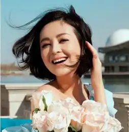 2013年女生发型流行趋势绝美短发灿烂如花
