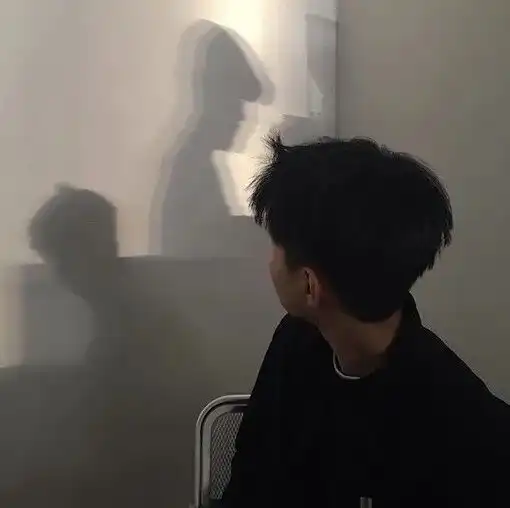 头像你就努力减肥吧反正也不会瘦